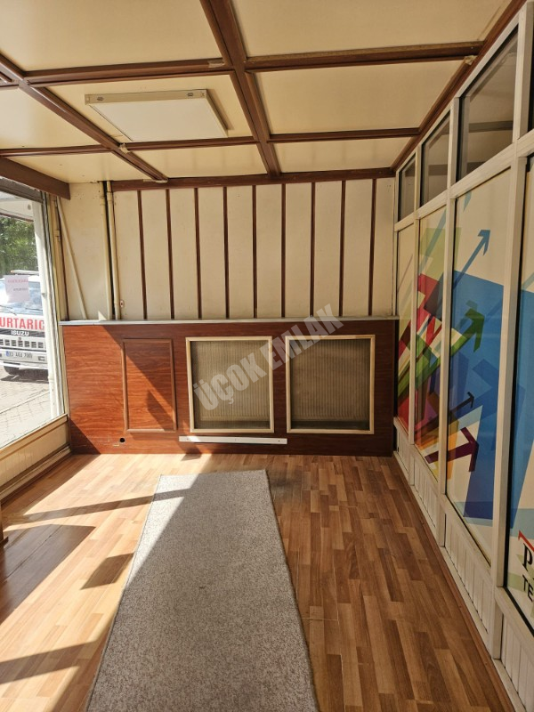 AFYON ÜÇOK EMLAKTAN CUMHURİYET MAH KİRALIK GENİŞ DÜKKAN