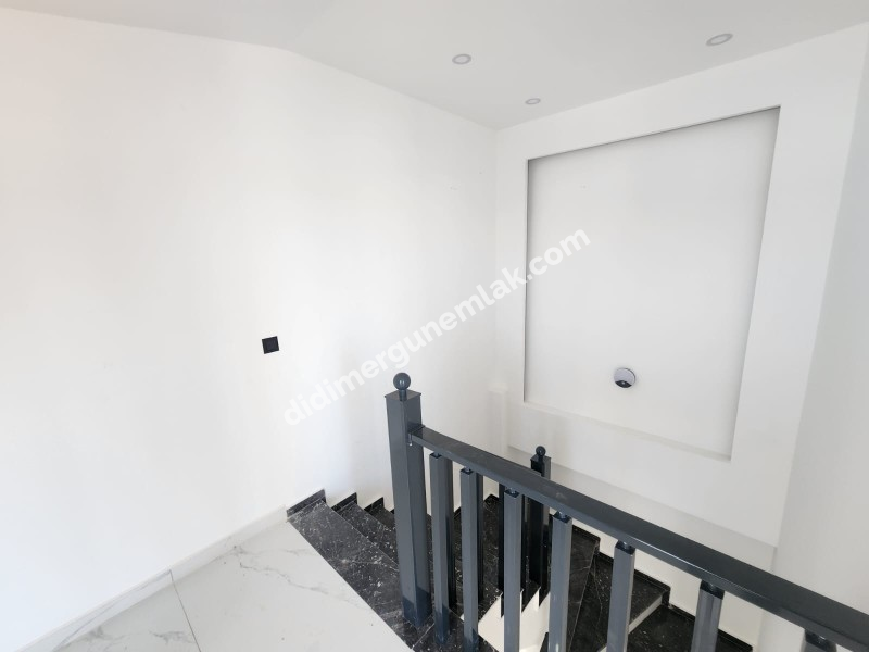   DİDİM EFELER MAHALLESİSATILIK SIFIR LÜKS VİLLA Ön Villa: 9.750.000 TL  Arka Villa: 9.500.000 TL