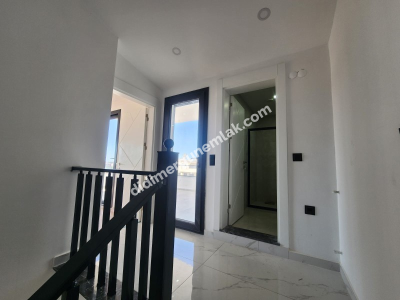   DİDİM EFELER MAHALLESİSATILIK SIFIR LÜKS VİLLA Ön Villa: 9.750.000 TL  Arka Villa: 9.500.000 TL