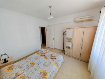 Royal Marina Sitesinde Satılık Yazlık