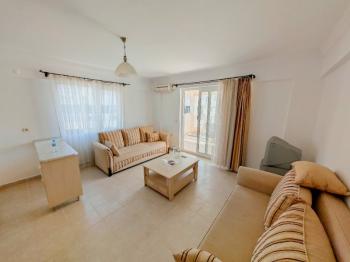 Royal Marina Sitesinde Satılık Yazlık