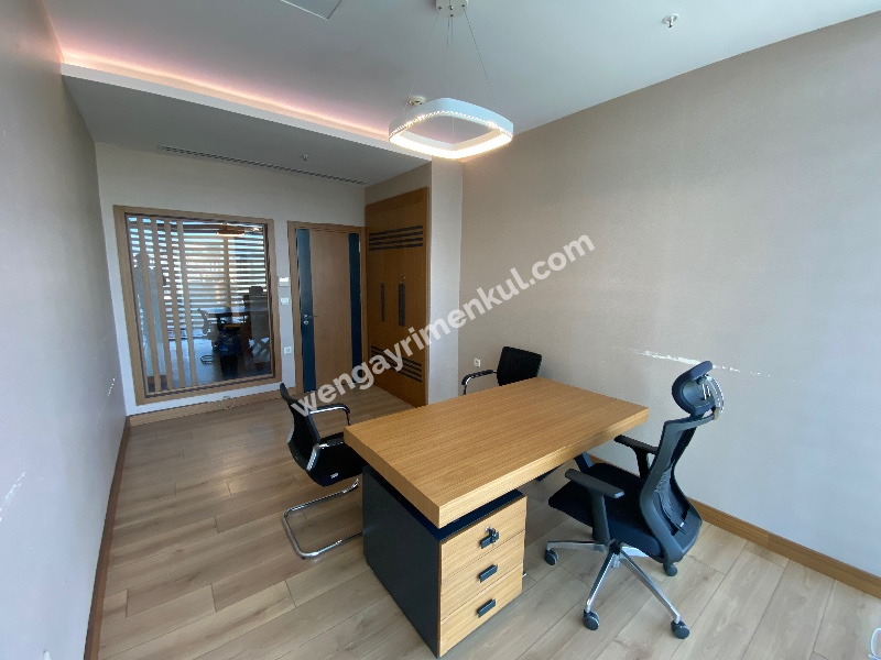 TORUN CENTER’DA MİMARİ TASARIMLI, MOBİLYALI, PRESTİJLİ OFİS KİRALIK