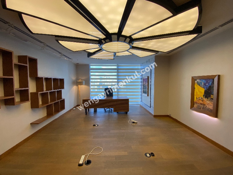 TORUN CENTER’DA MİMARİ TASARIMLI, MOBİLYALI, PRESTİJLİ OFİS KİRALIK