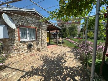 PAZARCIK MAHALLESİNDE SATILIK MÜSTAKİL EV