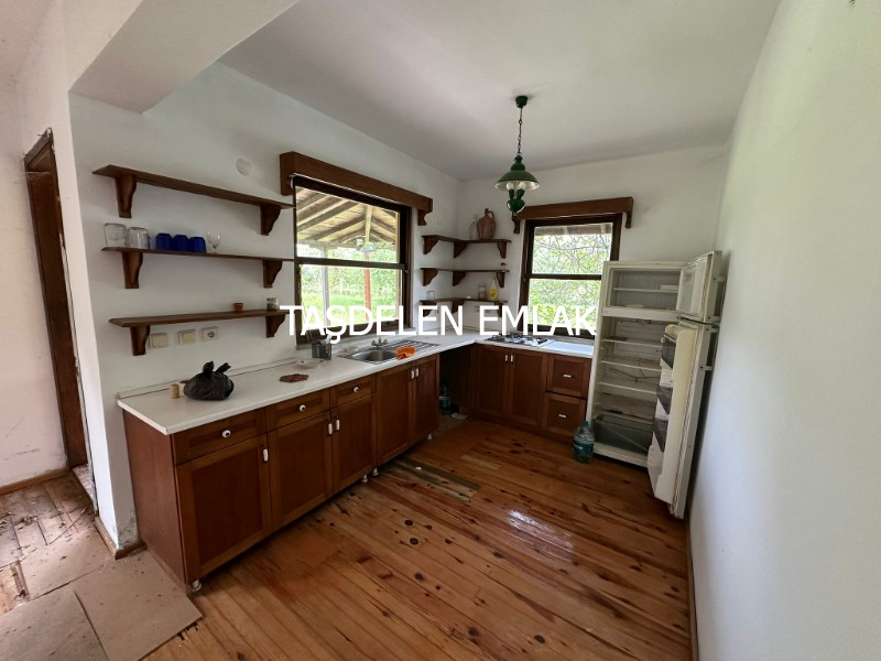 BAĞLARDA SATILIK MÜSTAKİL BAĞ EVİ