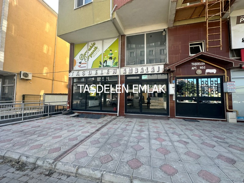 ÇARŞI MERKEZDE SATILIK GENİŞ CEPHELİ İŞYERİ