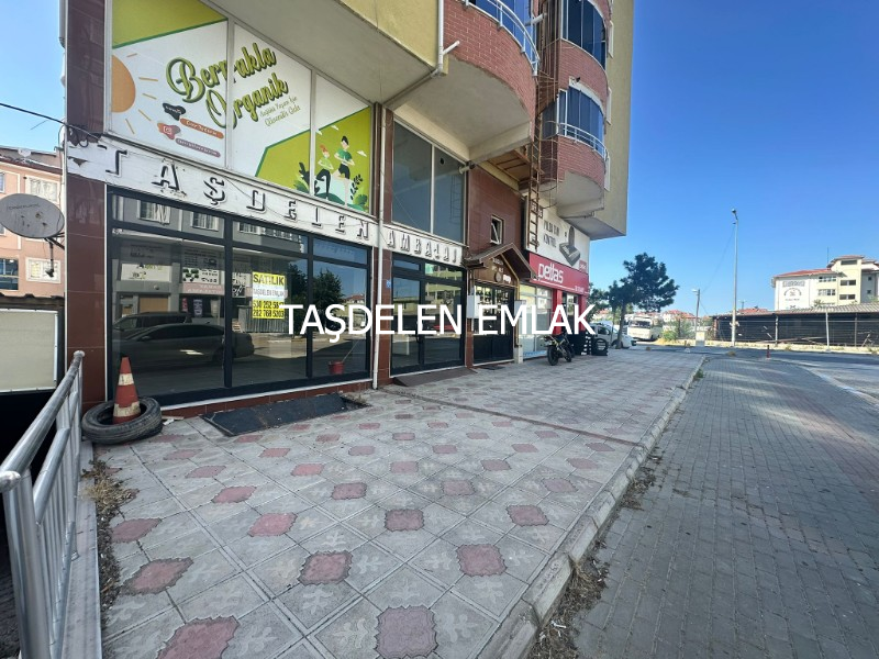 ÇARŞI MERKEZDE SATILIK GENİŞ CEPHELİ İŞYERİ