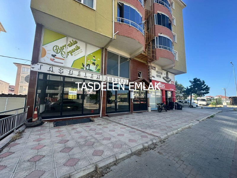ÇARŞI MERKEZDE SATILIK GENİŞ CEPHELİ İŞYERİ