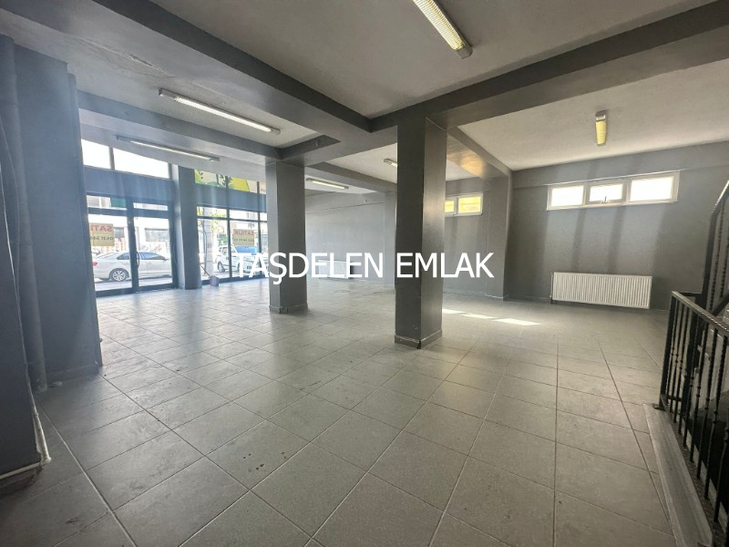 ÇARŞI MERKEZDE SATILIK GENİŞ CEPHELİ İŞYERİ