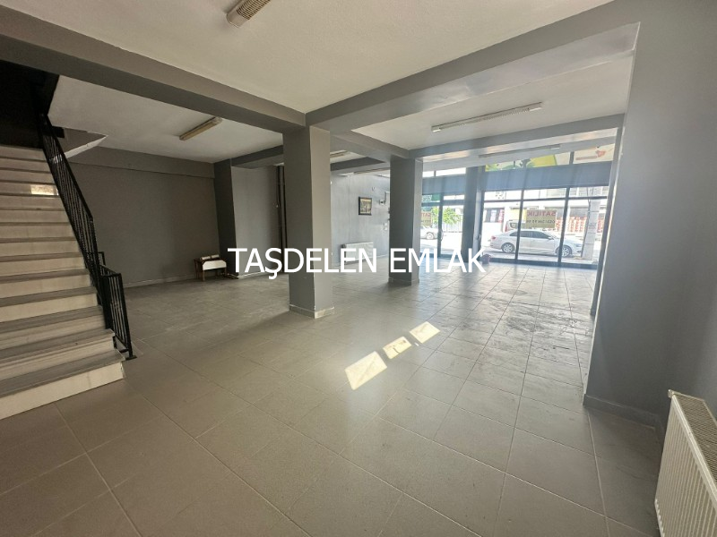 ÇARŞI MERKEZDE SATILIK GENİŞ CEPHELİ İŞYERİ