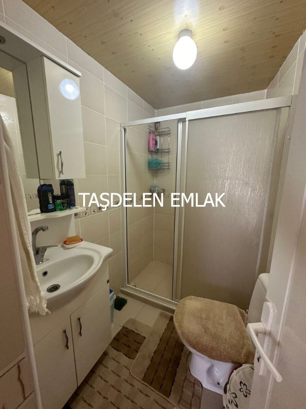 PAZARCIK MAHALLESİNDE SATILIK MÜSTAKİL EV