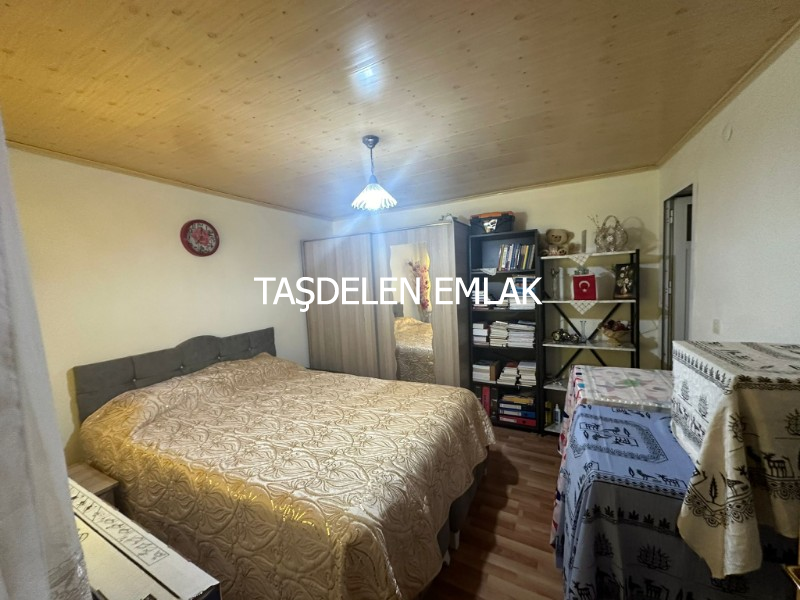 PAZARCIK MAHALLESİNDE SATILIK MÜSTAKİL EV