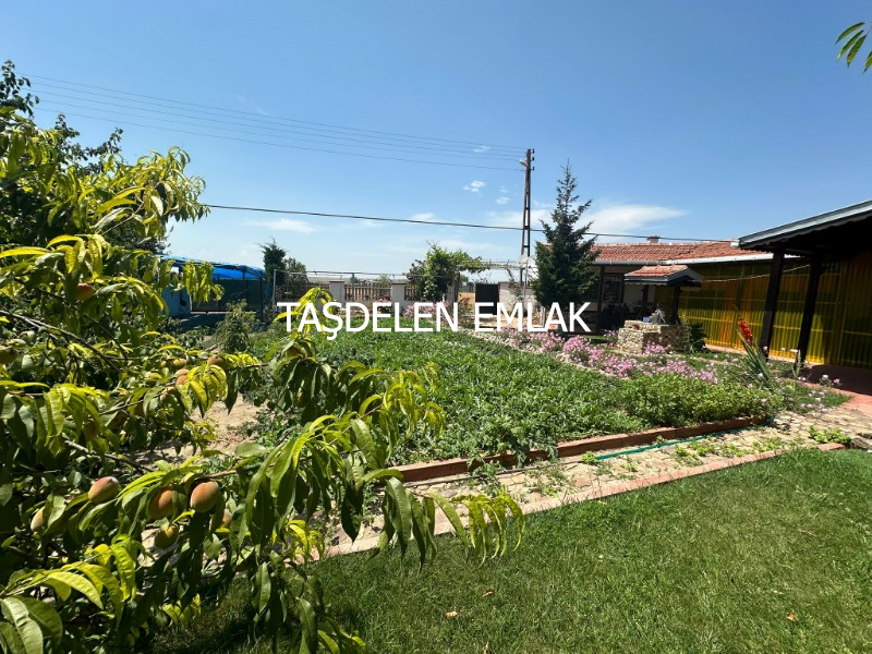 PAZARCIK MAHALLESİNDE SATILIK MÜSTAKİL EV