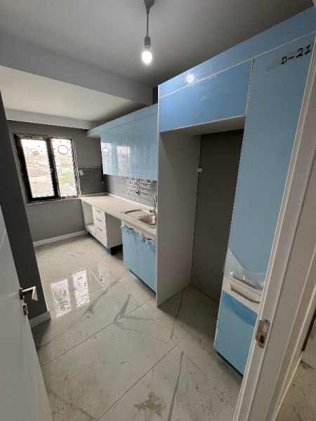 Çırçır Metro'ya 5 Dk Otoparklı Bina'da 3.Kat Balkonlu Sıfır Satılık Daire