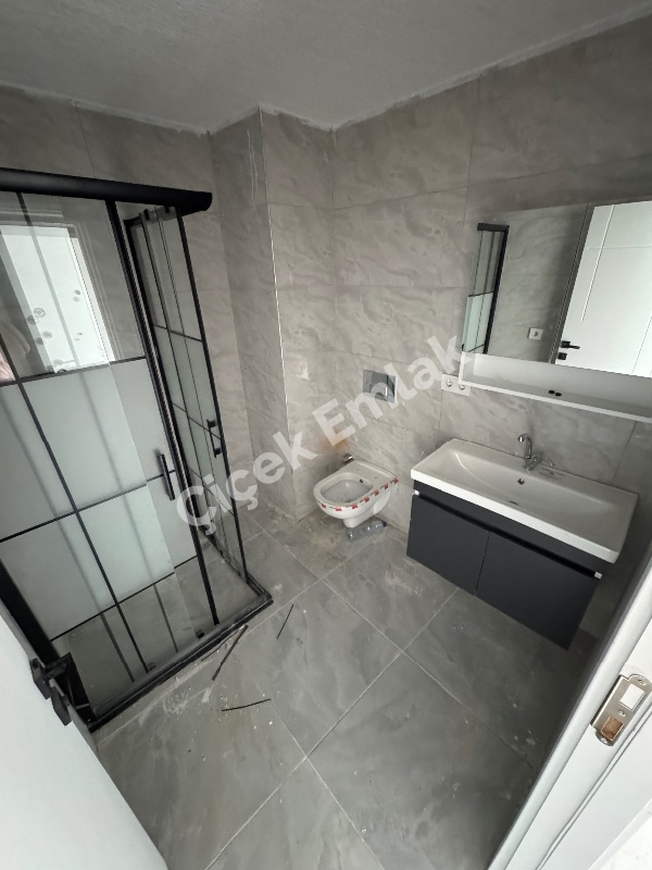 Akşemsettin Mahallesi Metro'ya 5 Dk 4+1 Sıfır Satılık Dubleks