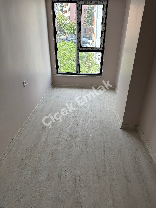 Akşemsettin Mahallesi Metro'ya 5 Dk 4+1 Sıfır Satılık Dubleks