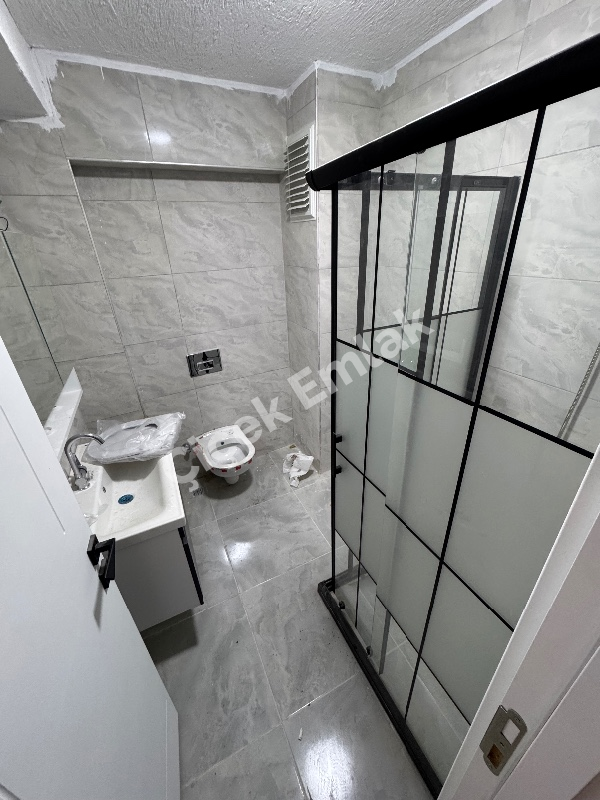 Akşemsettin Mahallesi Metro'ya 5 Dk 4+1 Sıfır Satılık Dubleks