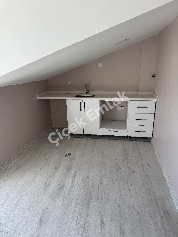 Akşemsettin Mahallesi Metro'ya 5 Dk 4+1 Sıfır Satılık Dubleks