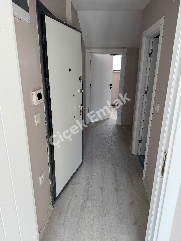 Akşemsettin Mahallesi Metro'ya 5 Dk 4+1 Sıfır Satılık Dubleks