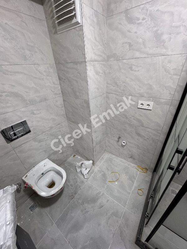 Akşemsettin Mahallesi Metro'ya 5 Dk 4+1 Sıfır Satılık Dubleks