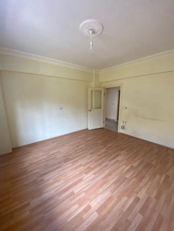 GÜVENAY - ÇORUM BAHÇELİEVLER MAH. YEŞİL FIRIN YAKINI SATILIK DAİRE