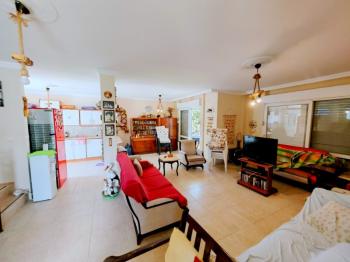 Akbük Bankacılar Sitesinde Satılık Müstakil Villa