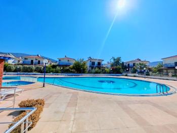 Akbük Bankacılar Sitesinde Satılık Müstakil Villa