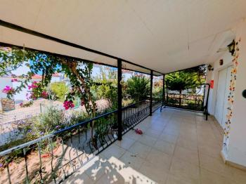 Akbük Bankacılar Sitesinde Satılık Müstakil Villa