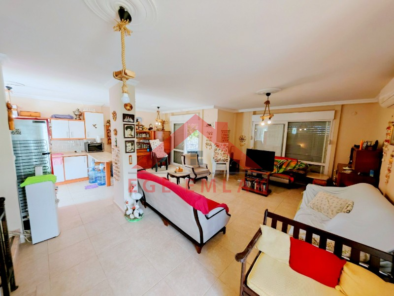 Akbük Bankacılar Sitesinde Satılık Müstakil Villa