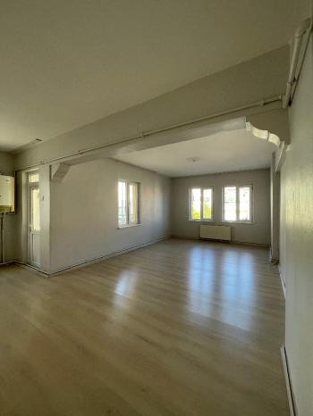 Güvenay - Çorum Buharaevler Mah. Özel Hastahane Civarı Satılık 3+1 Daire 