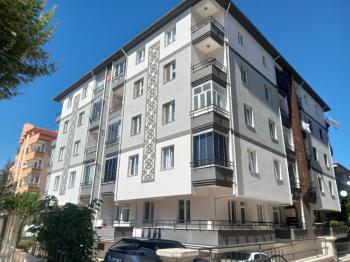 GÜVENAY - ÇORUM ULUKAVAK MAH. VARİLLİ CADDESİ ÜZERİ 3+1 KİRALIK DAİRE