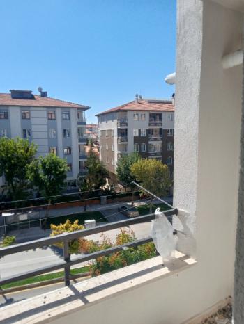 GÜVENAY - ÇORUM ULUKAVAK MAH. VARİLLİ CADDESİ ÜZERİ 3+1 KİRALIK DAİRE