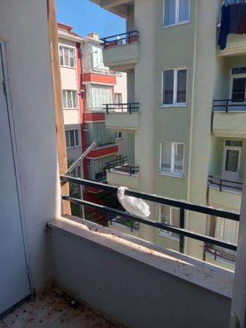 GÜVENAY - ÇORUM ULUKAVAK MAH. VARİLLİ CADDESİ ÜZERİ 3+1 KİRALIK DAİRE