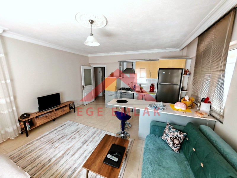 Didimde Satılık Daire - Efelerde 2+1 Ara Kat Güney Cephe