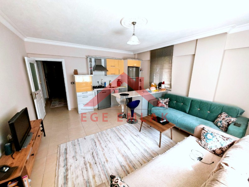 Didimde Satılık Daire - Efelerde 2+1 Ara Kat Güney Cephe