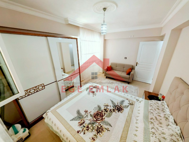 Didimde Satılık Daire - Efelerde 2+1 Ara Kat Güney Cephe