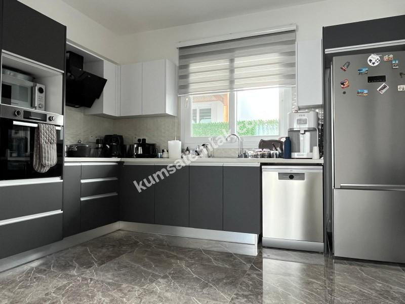 GÖNYELİDE SATILIK  İKİZ DUBLEKS EŞYASIZ  EV