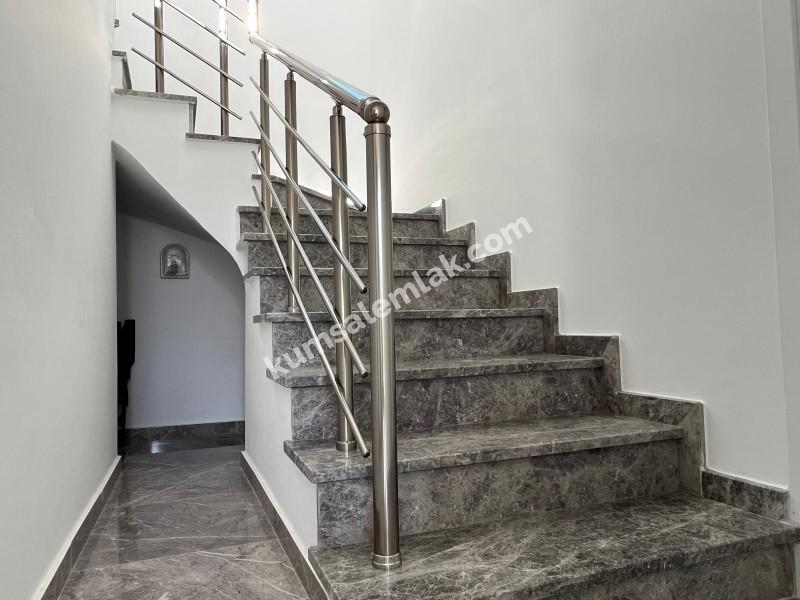 GÖNYELİDE SATILIK  İKİZ DUBLEKS EŞYASIZ  EV