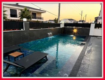 Didim'de Köşe Parselde Satılık Villa