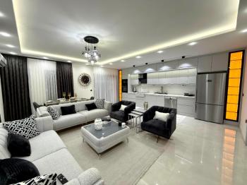 Didim'de Köşe Parselde Satılık Villa