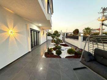 Didim'de Köşe Parselde Satılık Villa