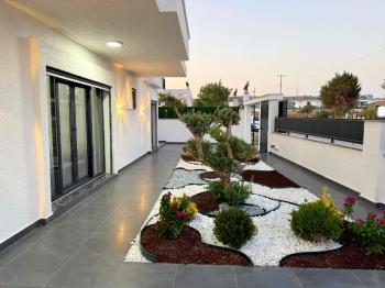 Didim'de Köşe Parselde Satılık Villa