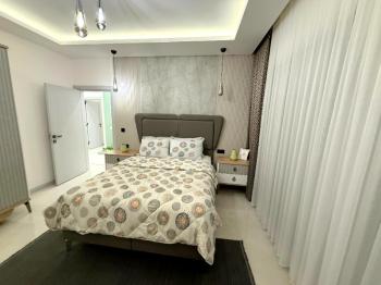 Didim'de Köşe Parselde Satılık Villa