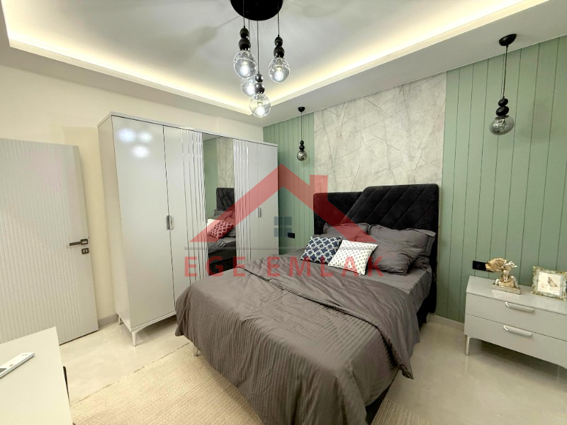 Didim'de Köşe Parselde Satılık Villa