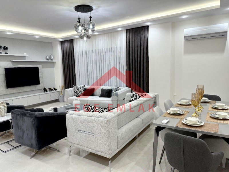 Didim'de Köşe Parselde Satılık Villa