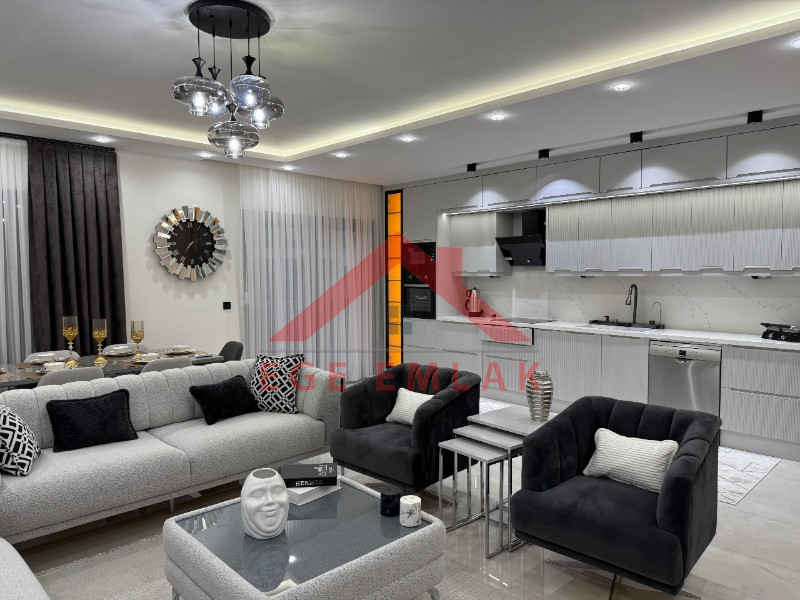 Didim'de Köşe Parselde Satılık Villa