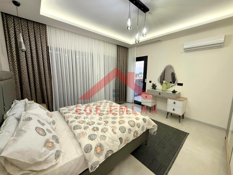 Didim'de Köşe Parselde Satılık Villa