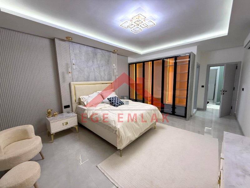 Didim'de Köşe Parselde Satılık Villa