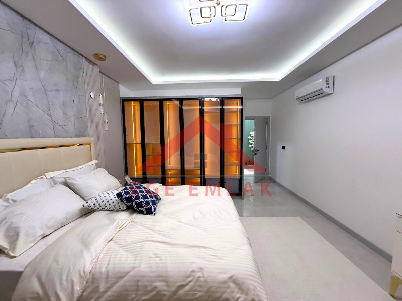 Didim'de Köşe Parselde Satılık Villa