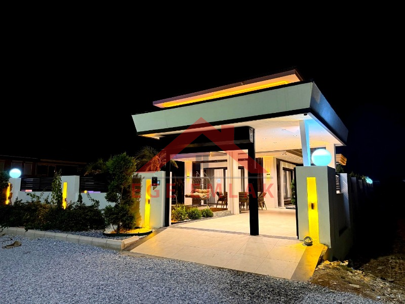 Didim'de Satılık 3+1 Yazlık Villa